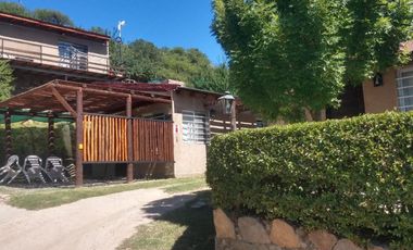 Casa en venta - 3 Dormitorios 3 Baños - Cabañas - 550Mts2 - El Trapiche