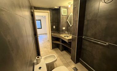 Departamento en Alquiler de 1 Dormitorio con Cochera - Barrio Cofico