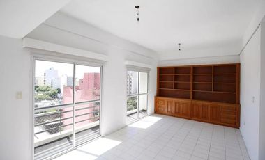 Departamento en venta - 3 Dormitorios 2 Baños - Cocheras - 169Mts2 - La Plata
