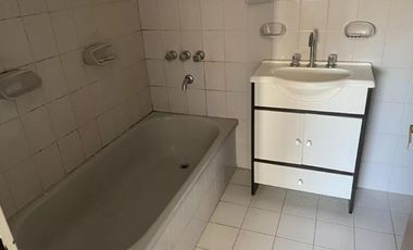 Departamento en venta - 3 Dormitorios 2 Baños - Cocheras - 169Mts2 - La Plata