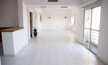 Departamento en venta - 3 Dormitorios 2 Baños - Cocheras - 169Mts2 - La Plata