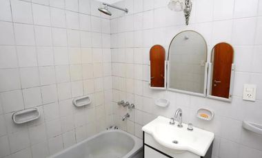 Departamento en venta - 3 Dormitorios 2 Baños - Cocheras - 169Mts2 - La Plata