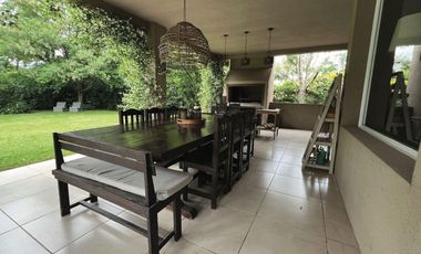 Casa en venta - 2 Dormitorios 2 Baños - Mercedes