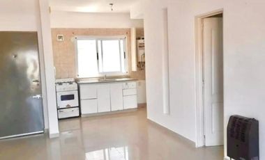 Departamento en venta - 2 Dormitorios 2 Baños - 60Mts2 - Berazategui