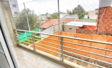 Departamento en venta - 2 Dormitorios 2 Baños - 60Mts2 - Berazategui