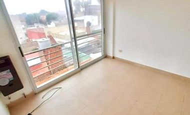 Departamento en venta - 2 Dormitorios 2 Baños - 60Mts2 - Berazategui