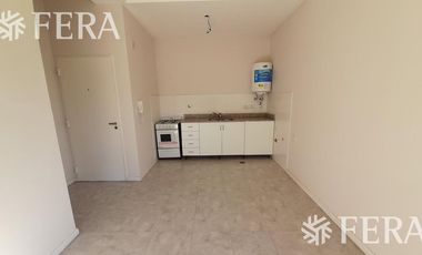 Venta de Departamento 2 ambientes en  Wilde con patio ( 21505)