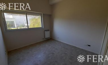 Venta de Departamento 2 ambientes en  Wilde con patio ( 21505)