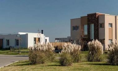 Terreno en venta - 700mts2 - Villalobos, Pueblos del Plata, Berazategui