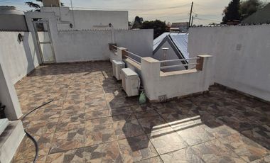 PH con 2 Propiedades en Banfield Este