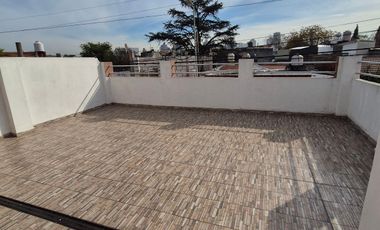 PH con 2 Propiedades en Banfield Este