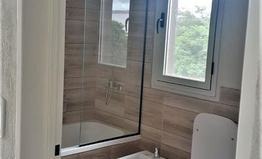 ALQUILER ANUAL nueva CASA en El Canton - Escobar IMPECABLE Suite mas 3 Dormitorios, en 2 plantas