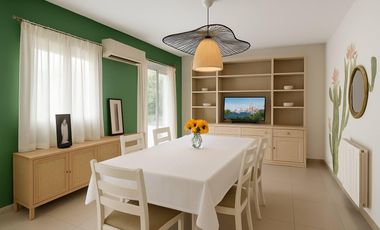 Venta casa de cinco dormitorios con terreno de 1600 m2, y pileta. San Marino, Funes Hills