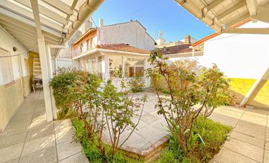 Casa en venta - 4 Dormitorios 2 Baños - Mar del Plata