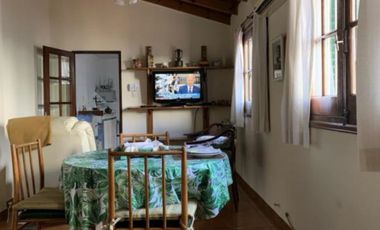 Casa DE 6 AMBIENTE EN DOS PLANTAS