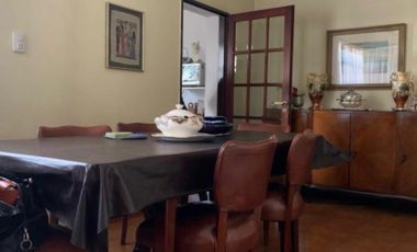 Casa DE 6 AMBIENTE EN DOS PLANTAS