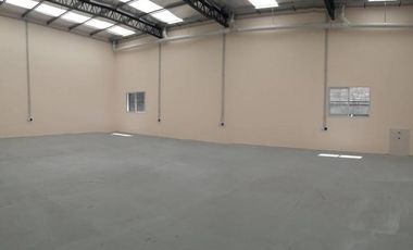 GALPON 370 MTS - ALSINA 5200 - VILLA MARTELLI - VENDE