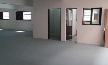 GALPON 370 MTS - ALSINA 5200 - VILLA MARTELLI - VENDE