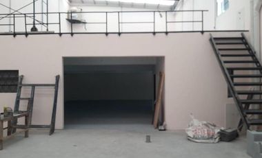 GALPON 370 MTS - ALSINA 5200 - VILLA MARTELLI - VENDE