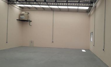 GALPON 370 MTS - ALSINA 5200 - VILLA MARTELLI - VENDE