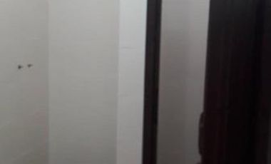 GALPON 370 MTS - ALSINA 5200 - VILLA MARTELLI - VENDE