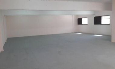 GALPON 370 MTS - ALSINA 5200 - VILLA MARTELLI - VENDE