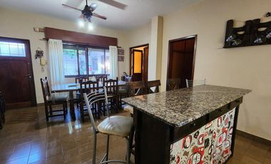 PH en  VENTA- SANTOS LUGARES- 3 DE FEBRERO