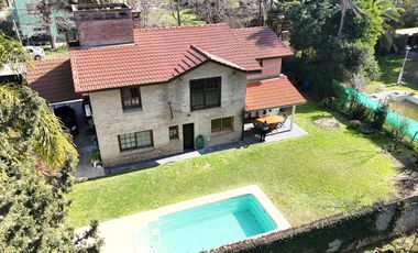 Chalet Clásico de Ladrillos Vista - Bo. Abierto Acacias Blancas - Ing. Maschwitz - Escobar