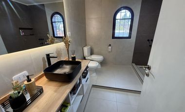 Chalet Clásico de Ladrillos Vista - Bo. Abierto Acacias Blancas - Ing. Maschwitz - Escobar