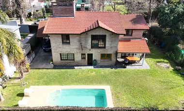 Chalet Clásico de Ladrillos Vista - Bo. Abierto Acacias Blancas - Ing. Maschwitz - Escobar