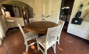 Chalet Clásico de Ladrillos Vista - Bo. Abierto Acacias Blancas - Ing. Maschwitz - Escobar