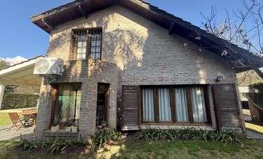 Chalet Clásico de Ladrillos Vista - Bo. Abierto Acacias Blancas - Ing. Maschwitz - Escobar