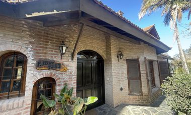 Chalet Clásico de Ladrillos Vista - Bo. Abierto Acacias Blancas - Ing. Maschwitz - Escobar