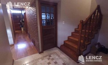 VENTA HERMOSO CHALET DE 5 AMB C/COCH DOBLE , JARDIN Y QUINCHO -QUILMES CENTRO