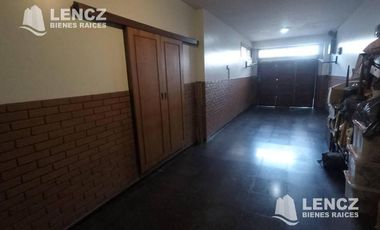 VENTA HERMOSO CHALET DE 5 AMB C/COCH DOBLE , JARDIN Y QUINCHO -QUILMES CENTRO
