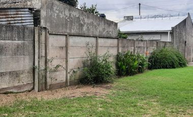 Casa en venta - 2 Dormitorios 1 Baño - 400Mts2 - Bolívar
