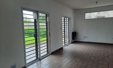 Casa en venta - 2 Dormitorios 1 Baño - 400Mts2 - Bolívar