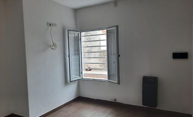 Casa en venta - 2 Dormitorios 1 Baño - 400Mts2 - Bolívar