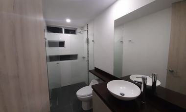 CASA EN ARRIENDO EN AV ALBERTO MENDOZA/MANIZALES