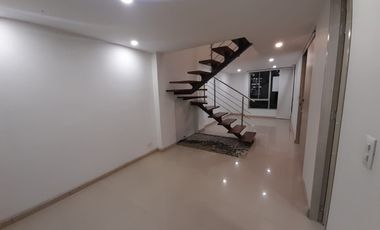 CASA EN ARRIENDO EN AV ALBERTO MENDOZA/MANIZALES