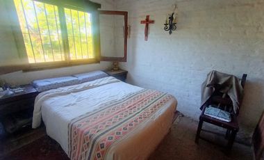 Casa en San Isidro . JESUS MARÍA , a mts del Camino Real, sobre el pasaje Molina Campos .