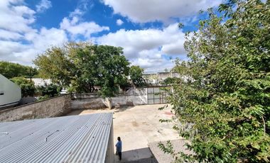 LAVALLE 4500 - GALPON 900 MTS   2 LOTES 600 MTS - 1500 MTS - V. MARTELLI - VENDE