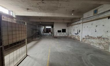 LAVALLE 4500 - GALPON 900 MTS   2 LOTES 600 MTS - 1500 MTS - V. MARTELLI - VENDE