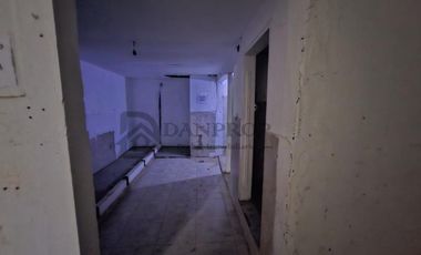 LAVALLE 4500 - GALPON 900 MTS   2 LOTES 600 MTS - 1500 MTS - V. MARTELLI - VENDE