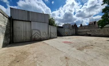 LAVALLE 4500 - GALPON 900 MTS   2 LOTES 600 MTS - 1500 MTS - V. MARTELLI - VENDE