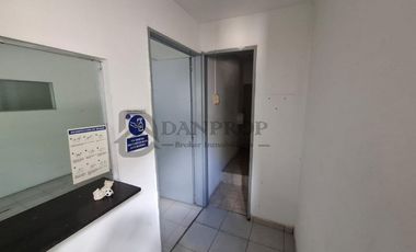 LAVALLE 4500 - GALPON 900 MTS   2 LOTES 600 MTS - 1500 MTS - V. MARTELLI - VENDE