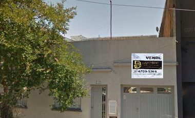 ALEM 3500 - CASA MULTIFAMILIAR - 5 AMBIENTES - MUNRO - VENDE -