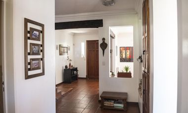 Casa 3 dorm, pileta, jardín y parrilla en la Horqueta. Excelente estado