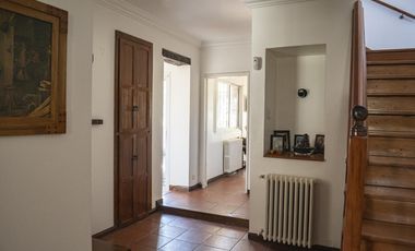 Casa 3 dorm, pileta, jardín y parrilla en la Horqueta. Excelente estado