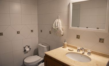 Casa 3 dorm, pileta, jardín y parrilla en la Horqueta. Excelente estado